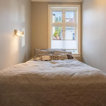 Central Family Apartment - Well Equipped And Newly Renovated Bergen Exterior photo
